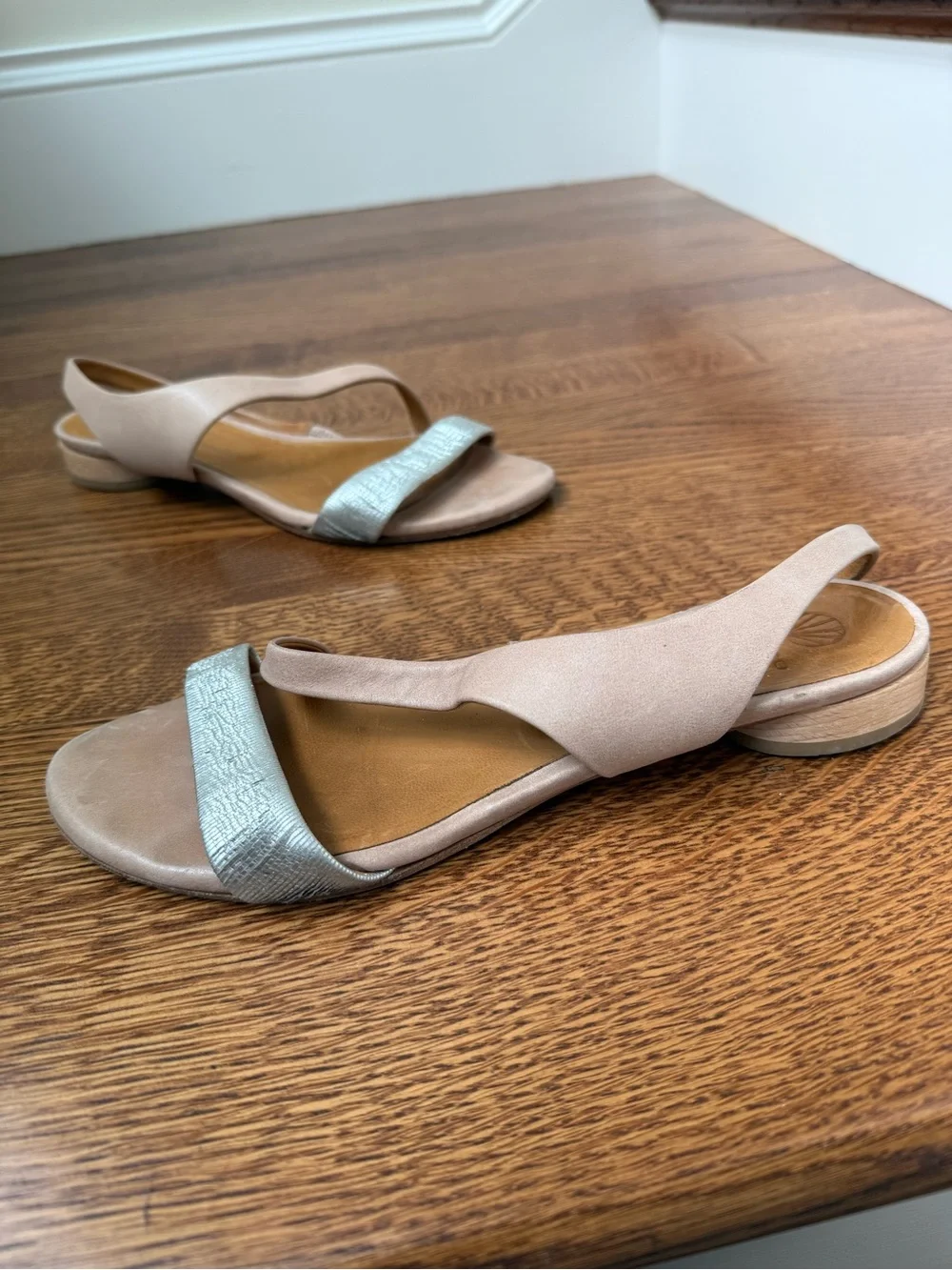 COCLICO Slim Slingback Silver Colorblock Embossed Leather Sandals Minimalist 40